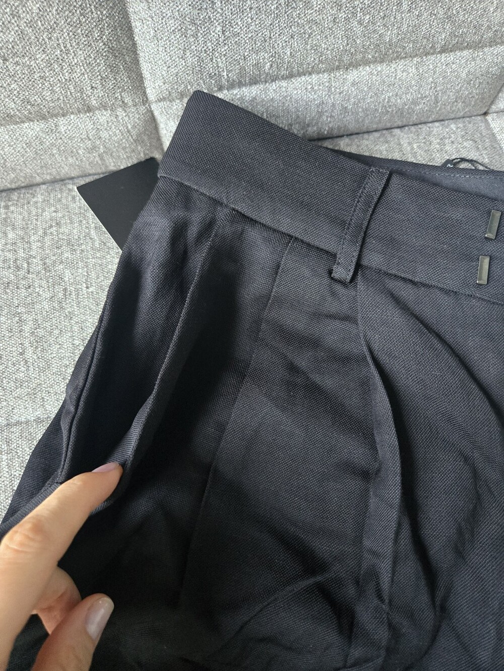 JLUXLABEL | Pleated Linen-Blend Trousers Size S - Picture 13 of 14